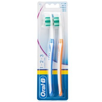 Oral-B 1-2-3 Classic Care Medium Toothbrushes Twin Pack